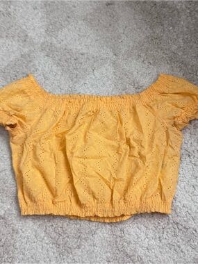 Women’s Off-Shoulder H&M Crop Top - Yellow